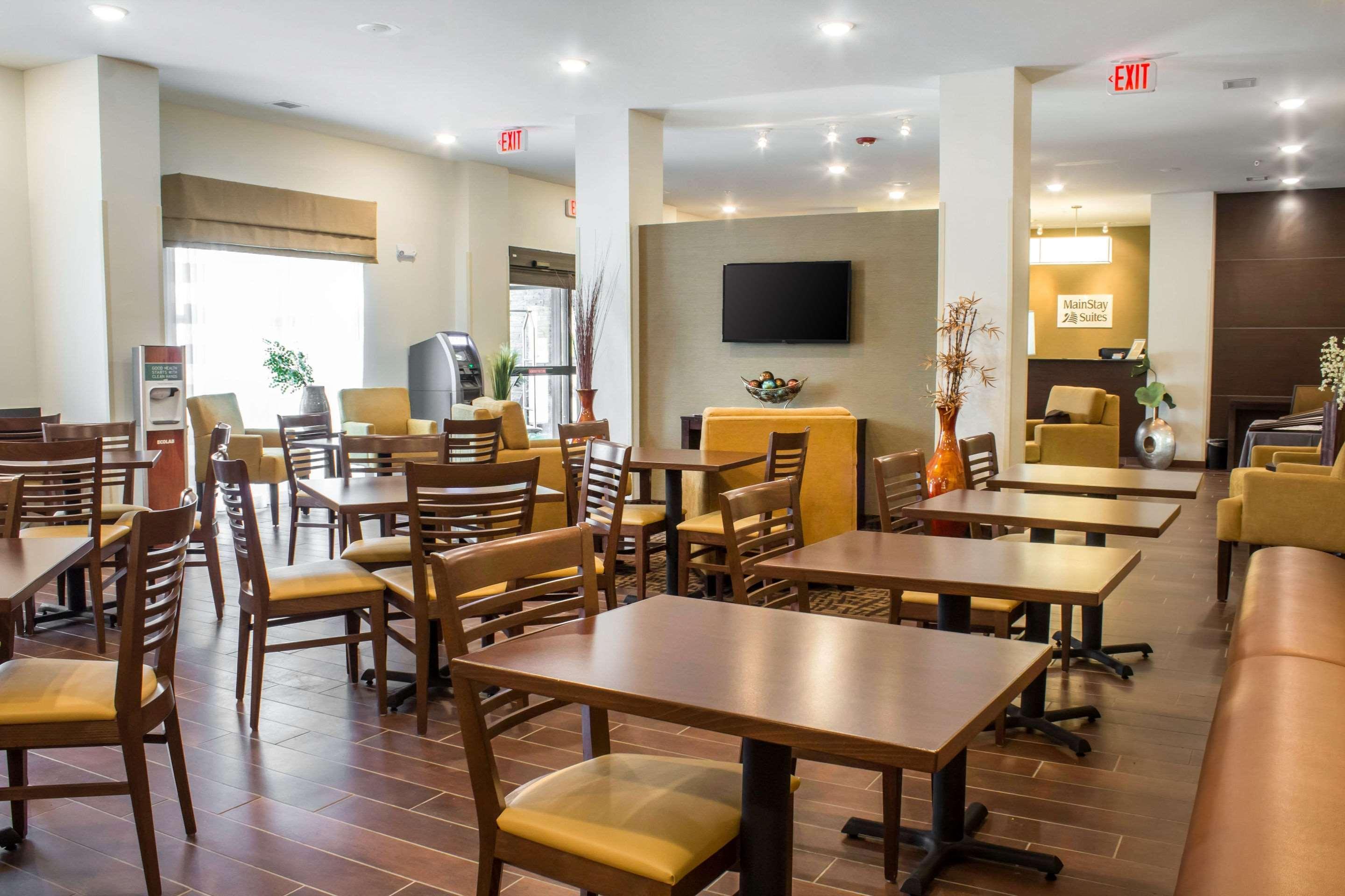 Sleep Inn & Suites Lincoln University Area Eksteriør bilde