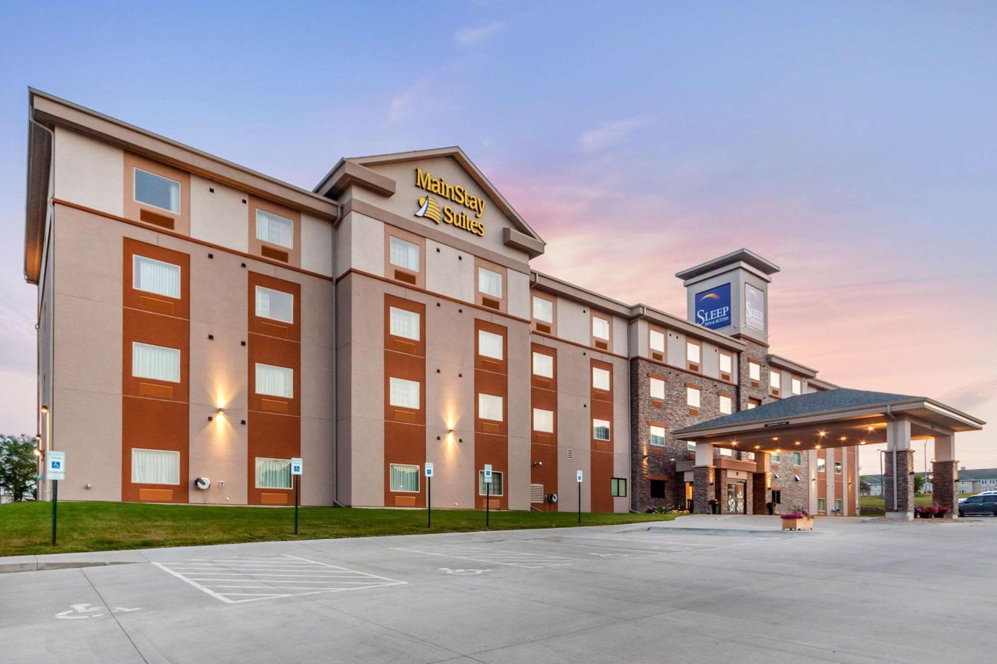 Sleep Inn & Suites Lincoln University Area Eksteriør bilde