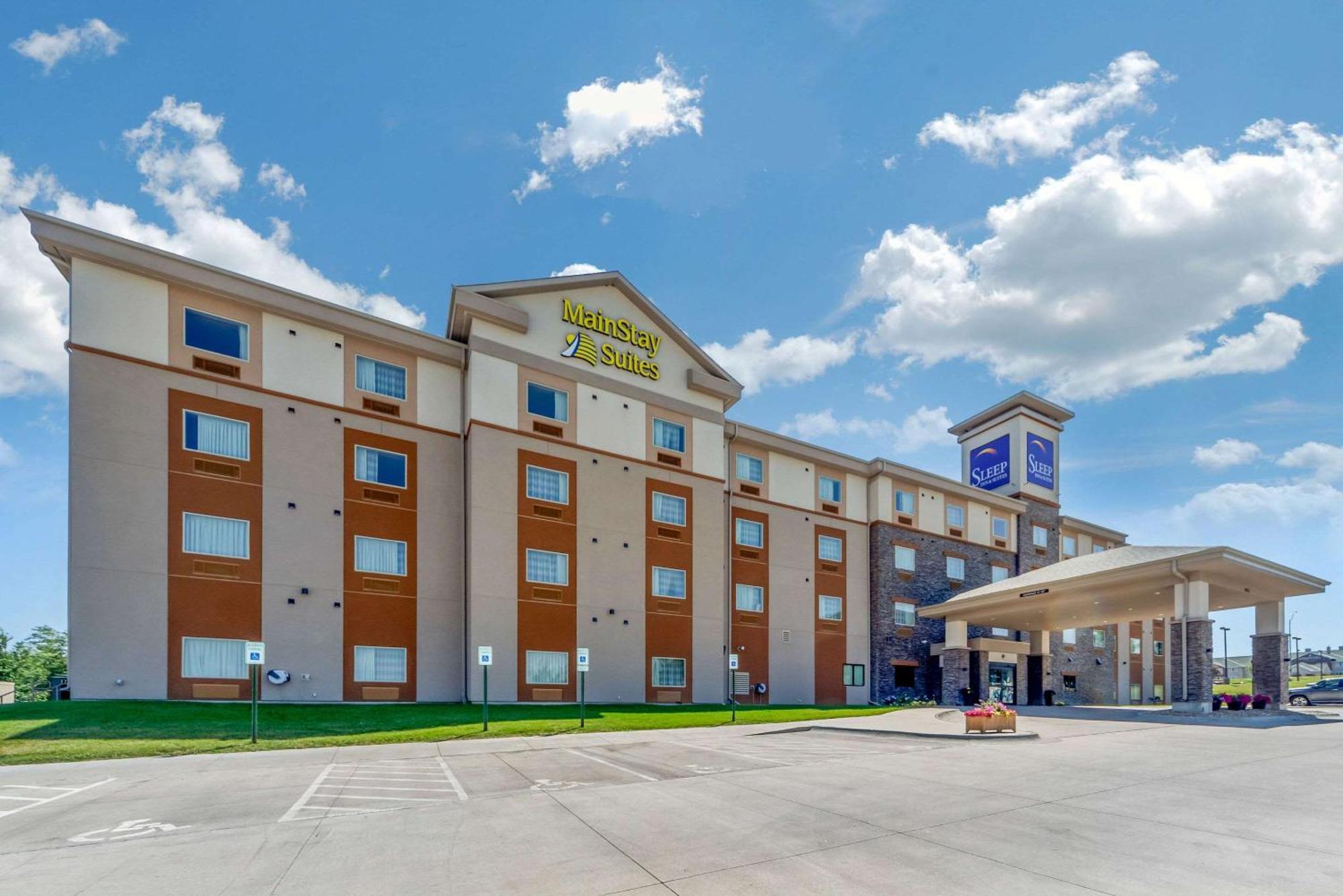Sleep Inn & Suites Lincoln University Area Eksteriør bilde